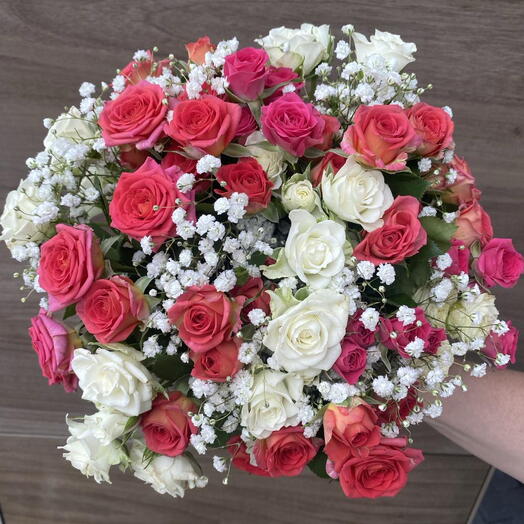 Spray rose bouquet