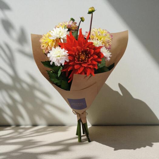 The Bouquet "Dahlia"