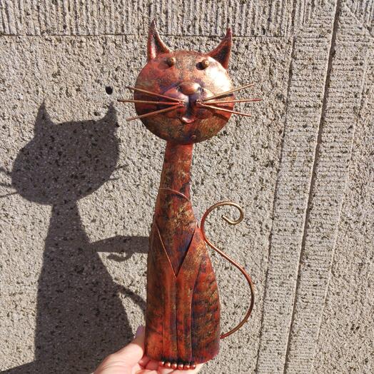 Iron cat