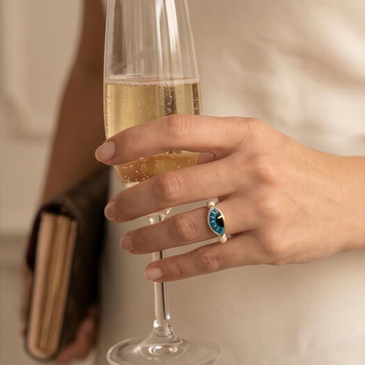 Pearl «eye»ring