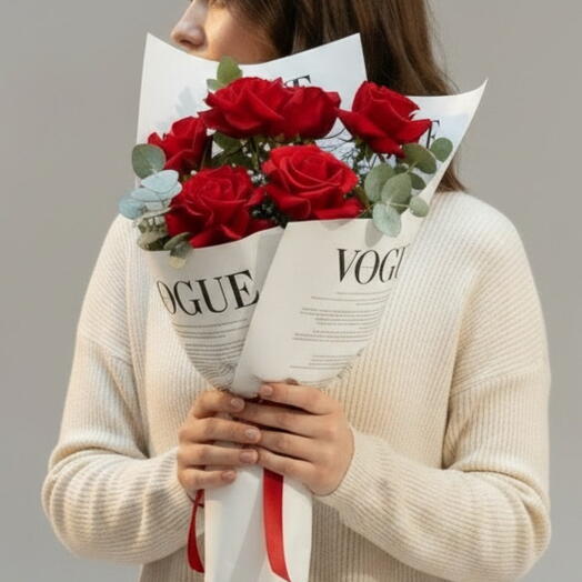 5 French roses with eucalyptus