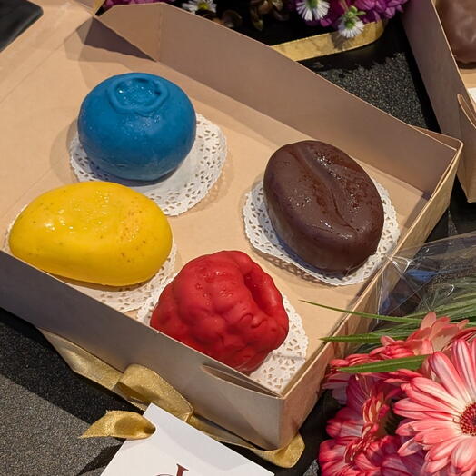 Luxury Chocolate Gift Box - 4