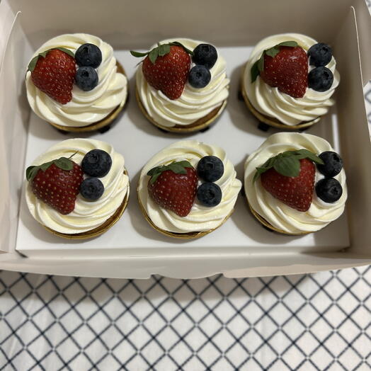 Fresh cupcakes