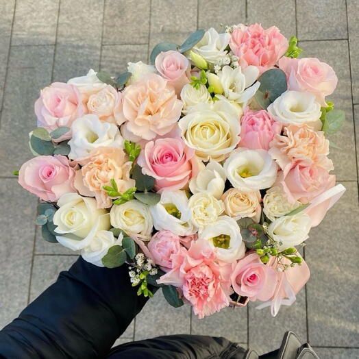 Heart-shaped flower box