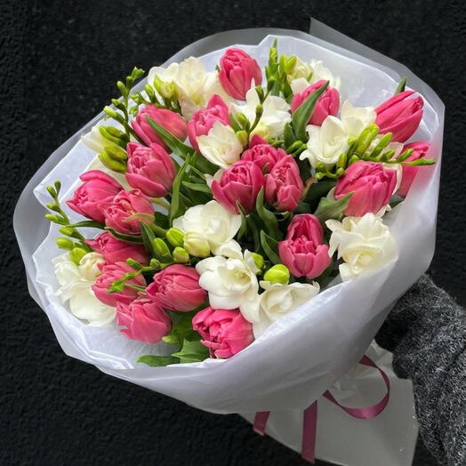 🌷 Spring Fragrance: Pink Tulips White Freesia Bouquet / Розовые тюльпаны и белоснежная фрезия
