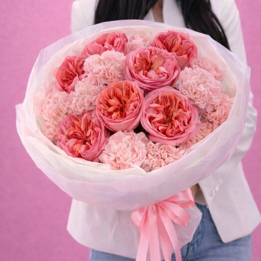 🌸Bouquet of peony roses and dianthus