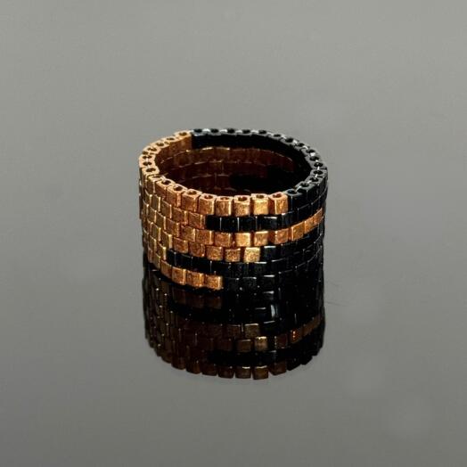 Minimalist ring