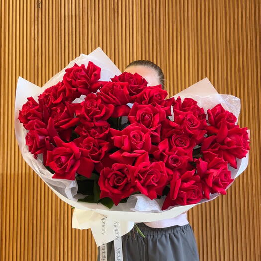 25 Red Frech Roses