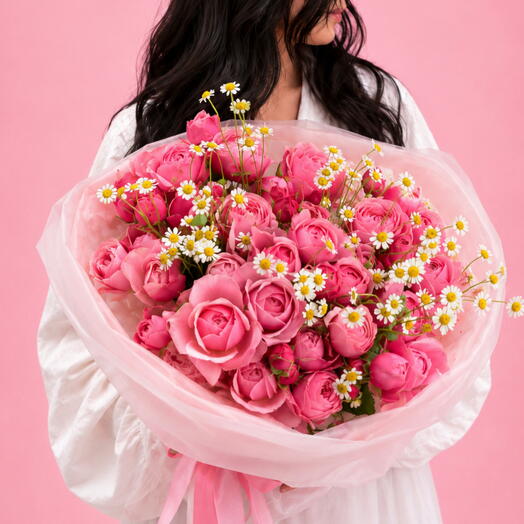 🌸 Bouquet of peonies, spray roses and tansy