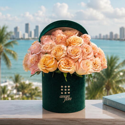 Amora Flora Soft Blush Rose Box — Small