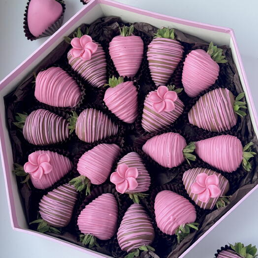 Fragole al cioccolato per bambine