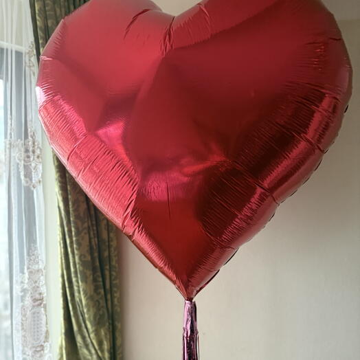 XXL Heart-Shaped Foil Balloon (80 × 85 cm)