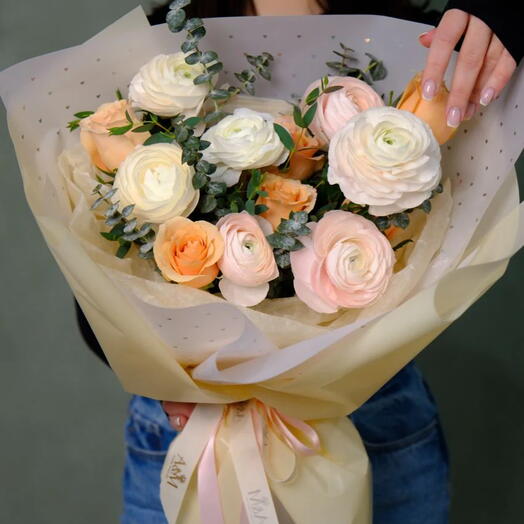DUO Mix ranunculus and roses