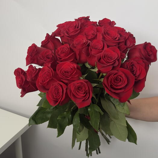 Bouquet of red roses