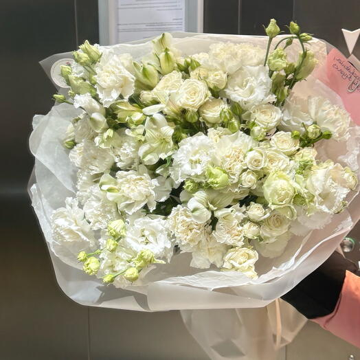 Bouquet White Delicacy