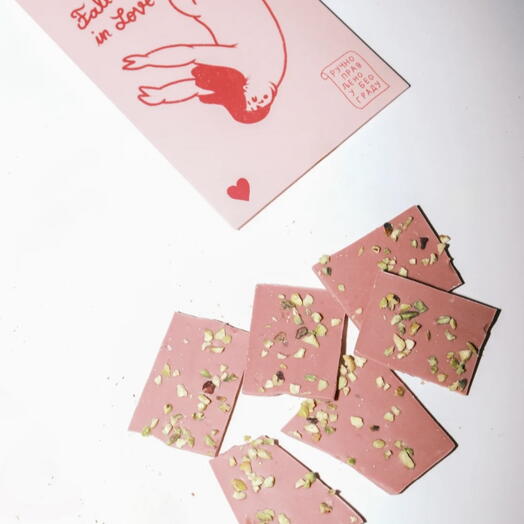 Valentina and karanfil- ruby and pistachio chocolate block