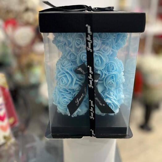 Teddy bear made of little roses in an XS box