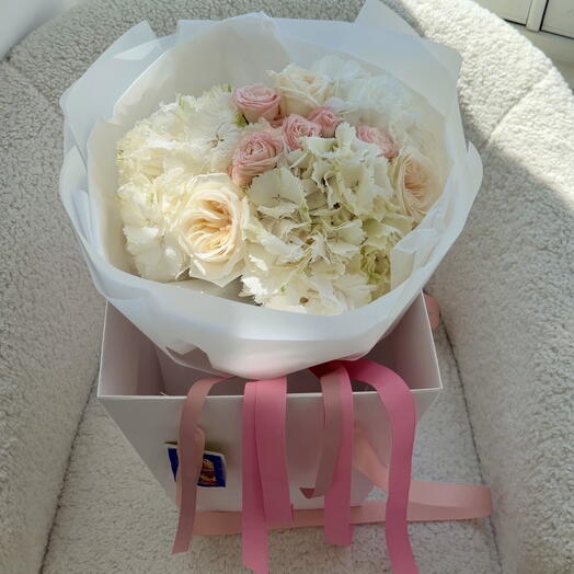 White Hydrangea   Blush Roses