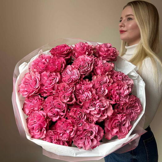 Huge bouquet of peony-shaped roses «Amor Magnus»