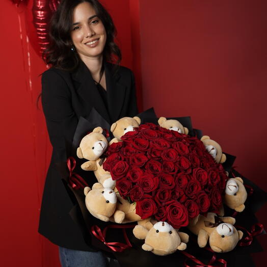 Red roses with teddy