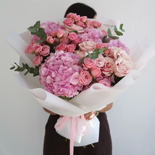 Blush pink bouquet with hydrangeas, garden roses and eucalyptus