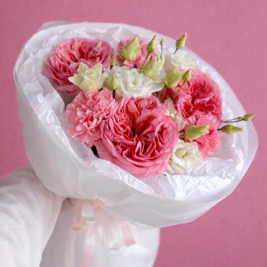 💐 Bouquet of peonies, roses, dianthus and eustoma