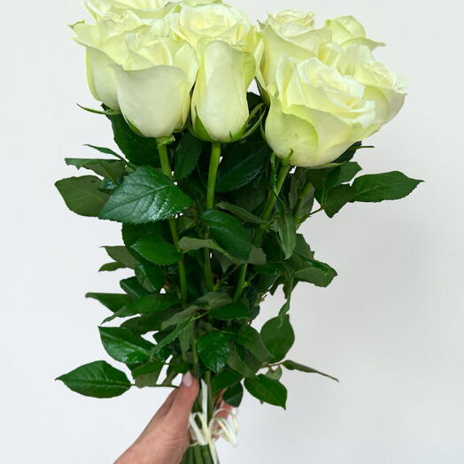 Bouquet of white roses Snowstorm