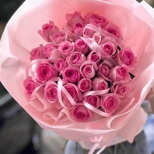 25 Pink Roses