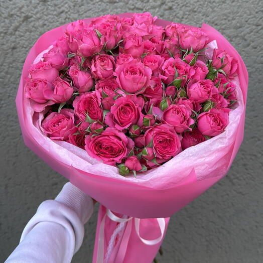 Bouquet of spray roses