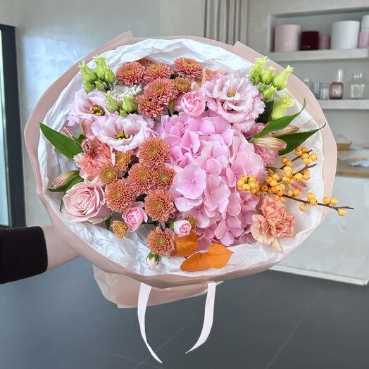 Ramo con hortensia rosa