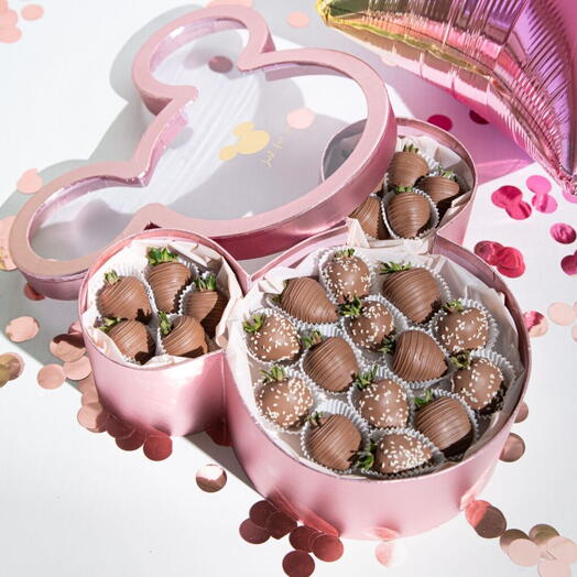 Box of Mickey Mouse 35 Strawberries