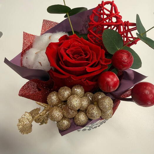 Una rosa estabilizada