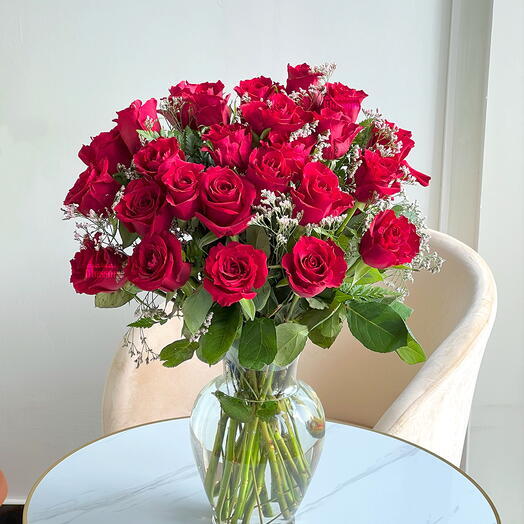 20 Red Roses In a Matka Vase