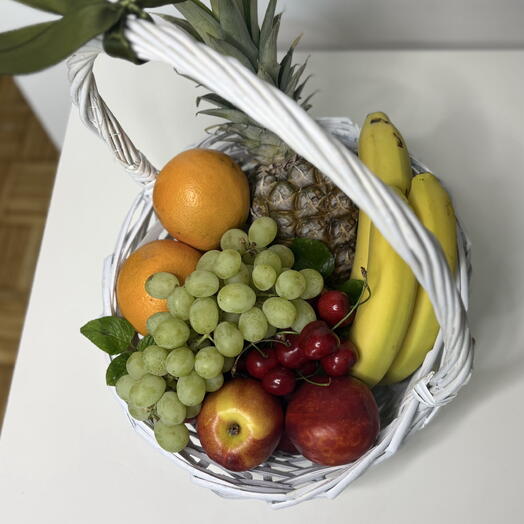 Medium fruit basket