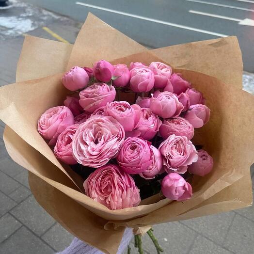 Peony-shaped roses