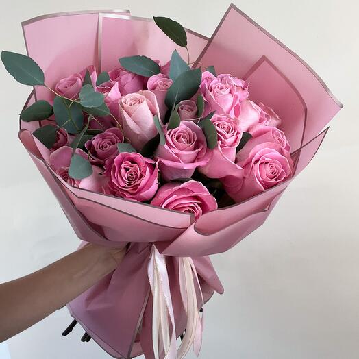 Mono Bouquet of Pink Roses