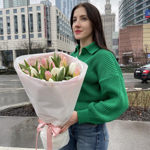 35 tulips