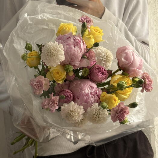 Bouquet 274 - dopamine with peonies