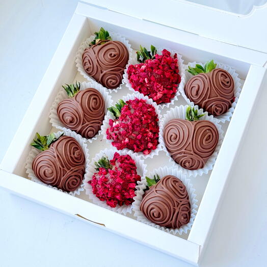 Strawberries in chocolate 9