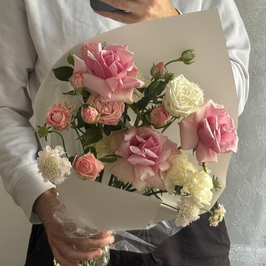 Bouquet 284 - peony and French roses