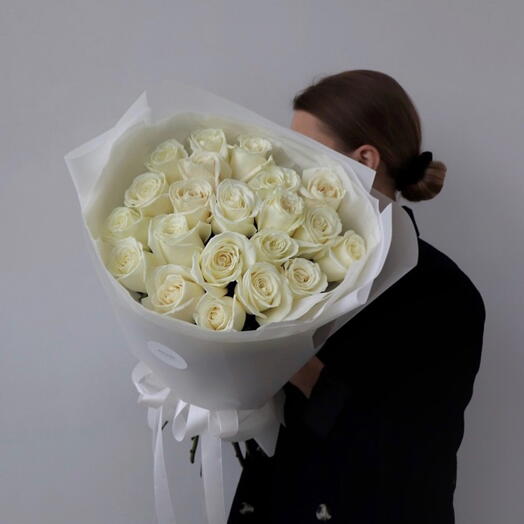 21 white roses