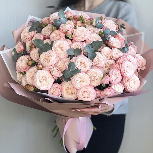 25 spray roses
