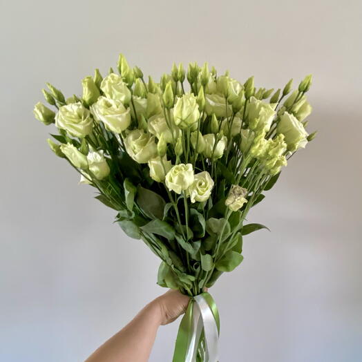 Bouquet of lisianthus