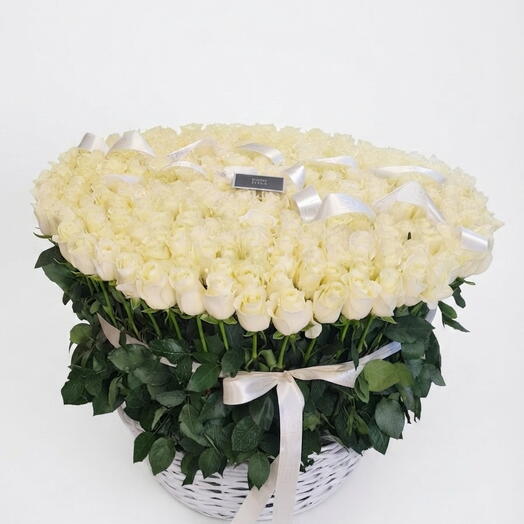 ROSES LARGE BASKET