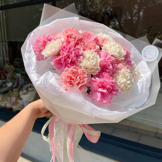 Mix of carnations 17 pcs