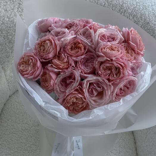Soft Pink Garden Roses Bouquet