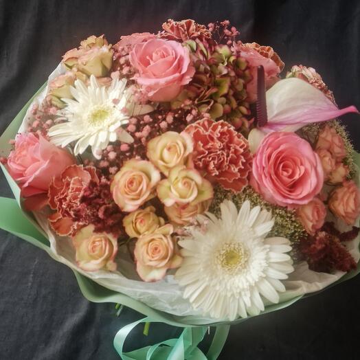 Hand tide bouquet