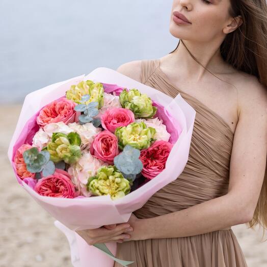 Romance Bouquet MEDIUM Size (Pink Expression garden roses, veggie roses, hydrangeas, eucalyptus )