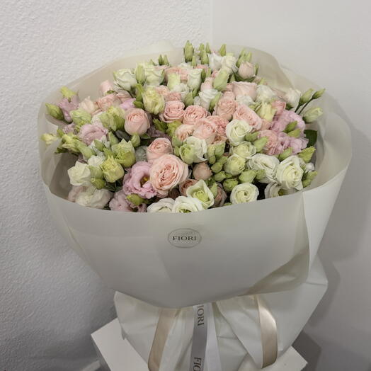 Eustoma with rosebush