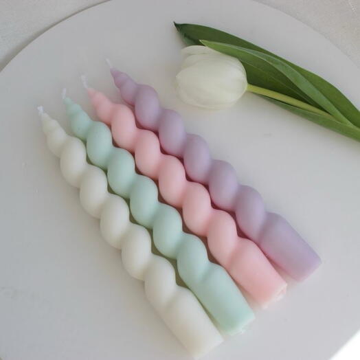 Set of 4 spiral candles